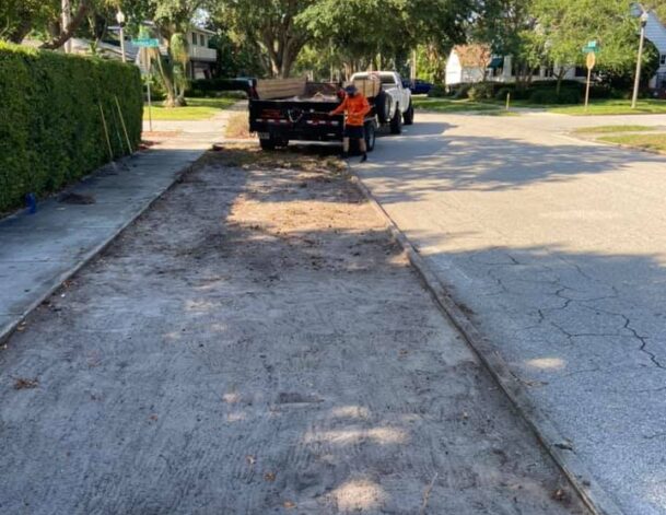 St-Petersburg-hauling-service-dump-trailer-rental-727-3