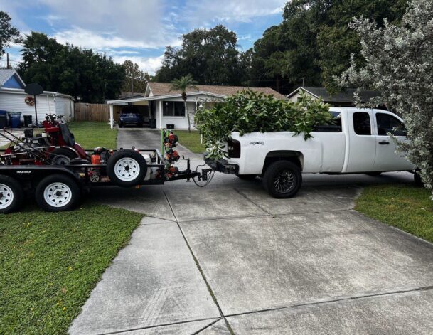 St-Petersburg-Lawn-Service-Yard-Cleanup-Junk-Removal-727-2
